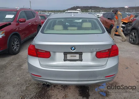 2013 BMW 328I из США, поврежденный, VIN WBA3C1G58DNR48213